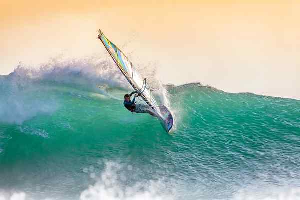 Diferencia entre kitesurf y windsurfing