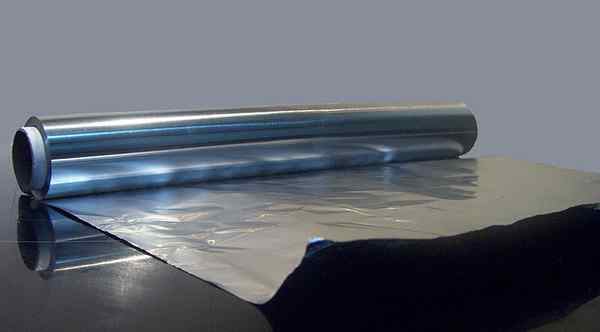 Apa perbedaan antara aluminium foil dan timah foil
