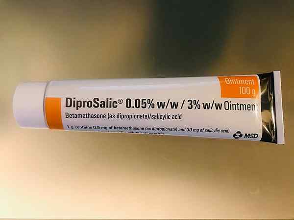 Quelle est la différence entre le dipropionate de la bétaméthasone et la bétaméthasone valérate