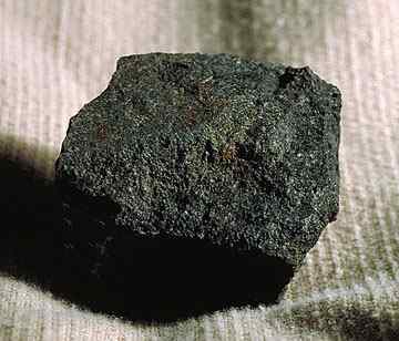 ¿Cuál es la diferencia entre el carbón negro y marrón?