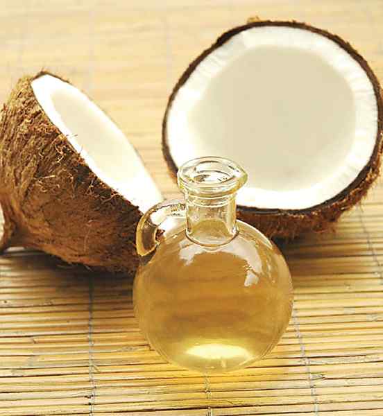 Quelle est la différence entre l'huile de noix de coco et l'huile de noix de coco vierge
