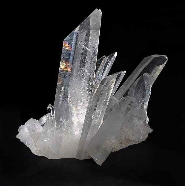 Quelle est la différence entre la silice fusionnée et le quartz