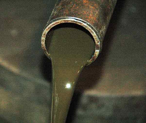 Apakah perbezaan antara minyak mentah parafinik dan naphthenic