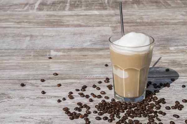 Différence entre le brassage froid et le café glacé