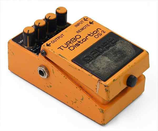 Perbedaan antara distorsi dan overdrive