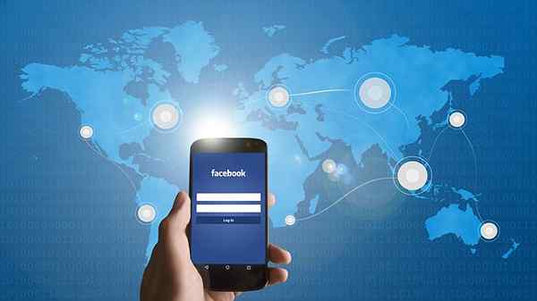 Perbezaan antara facebook dan whatsapp