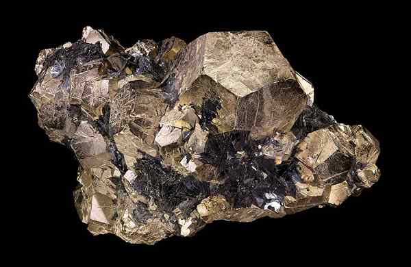 Perbezaan antara mineral ferus dan tidak ferus