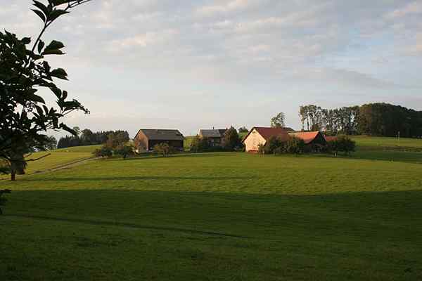 Différence entre le hameau et le village