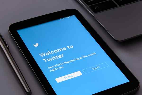 Perbedaan antara Instagram dan Twitter