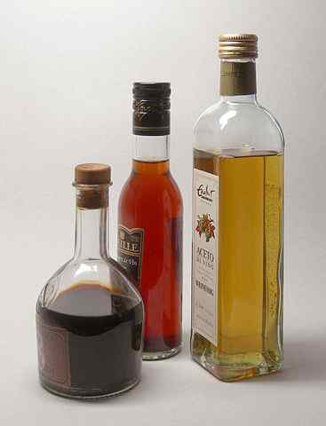 Différence entre le vinaigre balsamique et le vinaigre de vin rouge