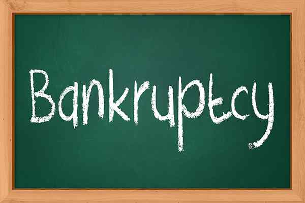 Diferencia entre la bancarrota y la consolidación de la deuda