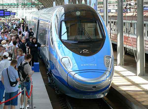Perbezaan antara Pas Global Eurail dan Eurail Select Pass