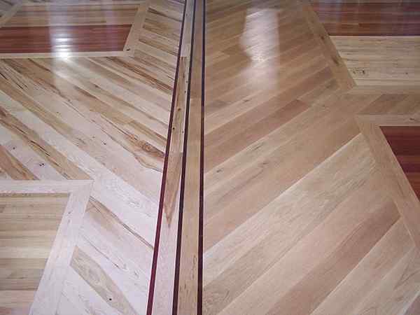 Diferencia entre la madera dura y el piso de madera diseñada