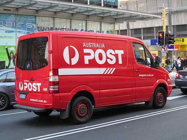 Perbezaan antara pos berdaftar antarabangsa dan Post Express dan Express Courier